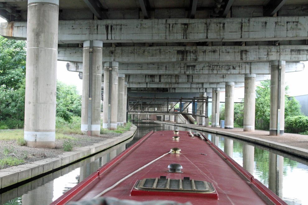 You swing it to the left, then you swing it to the right...