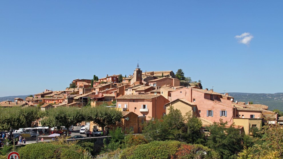 The ochre-coloured village of Roussillon