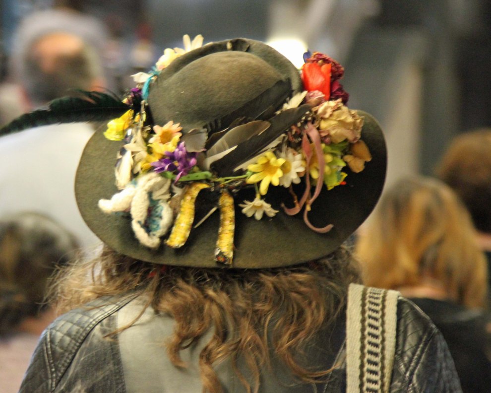 Metro: The wearable lightness of being - man in hat