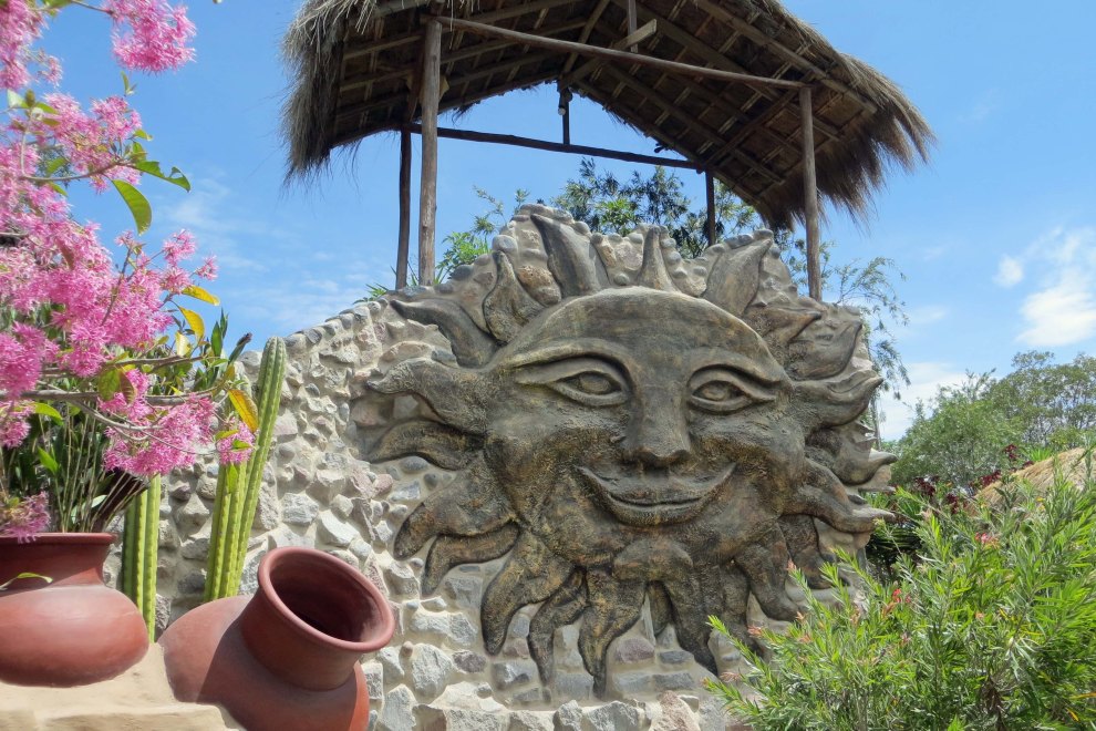 Sculpture on the 'middle of the world'