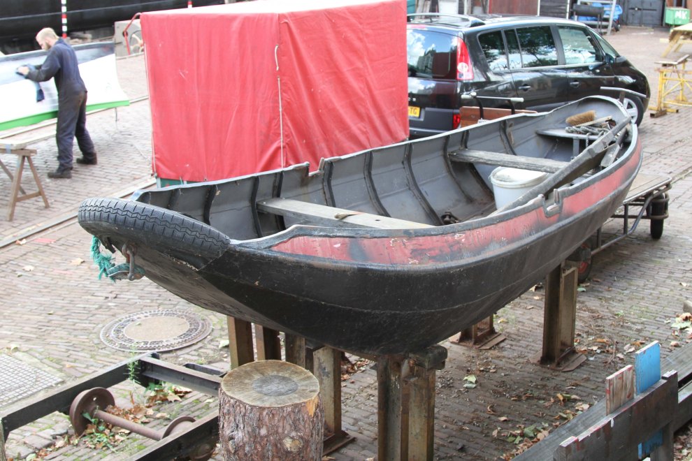 In the boatyard 2
